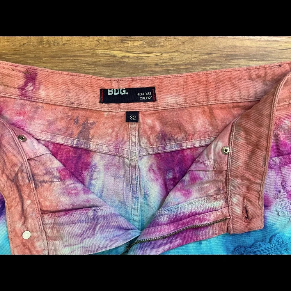 BDG Urban Outfitters Tie Dye High Rise Denim Shorts - Picture 5 of 5